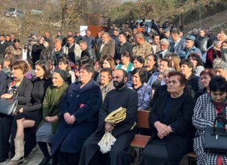 Обряд освящения новой школы