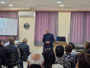 Տեր Վրթանես Սրբազան