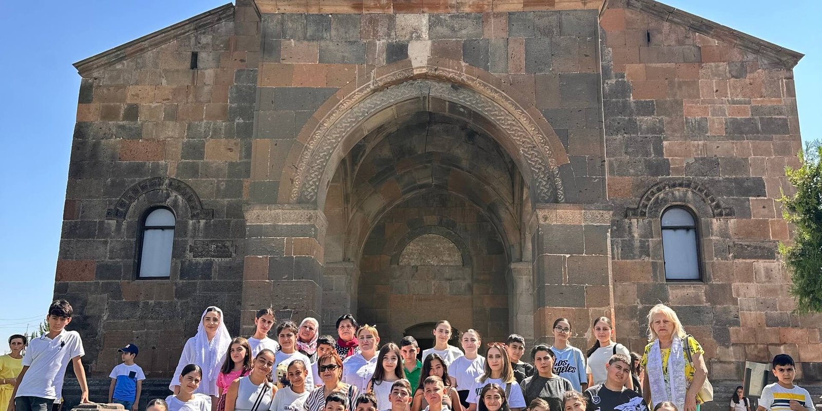 Ուխտագնացություն դեպի Էջմիածին